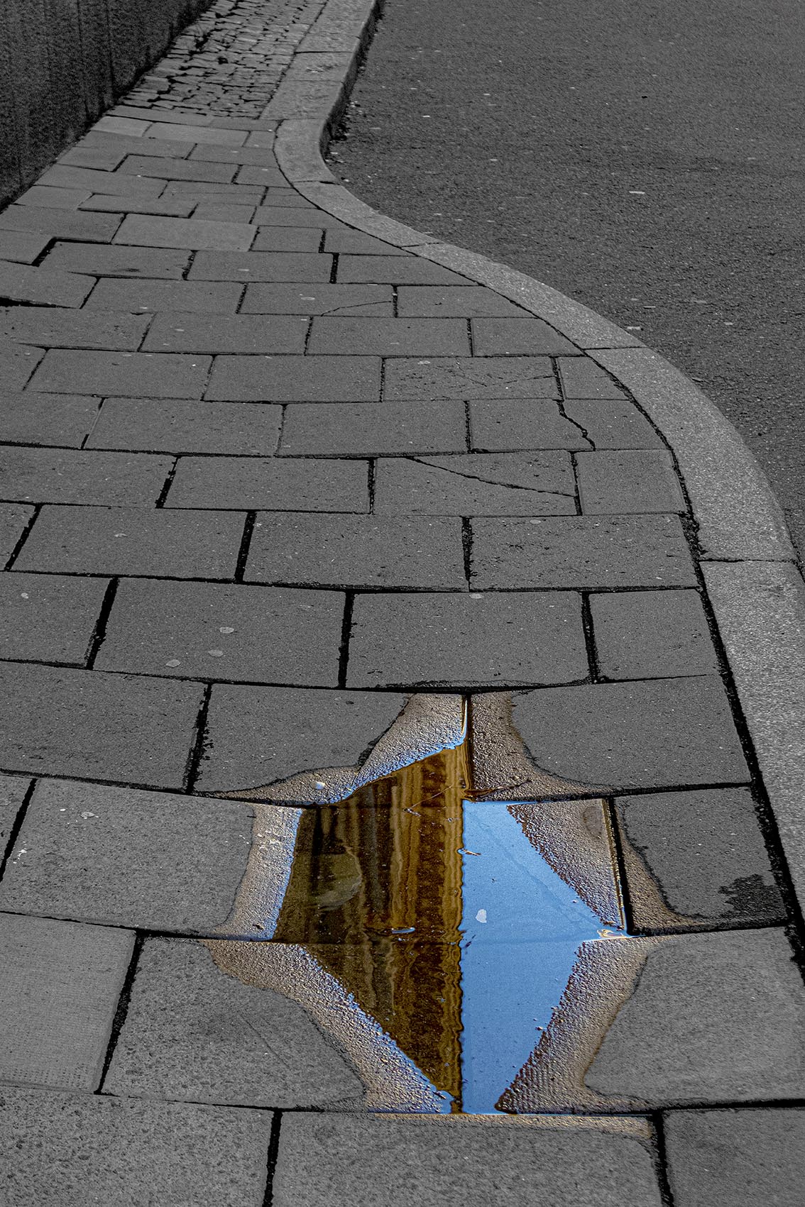 Straight in the street - Tiina Rantanen